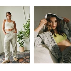 Out From Under Dasha Lounge Set